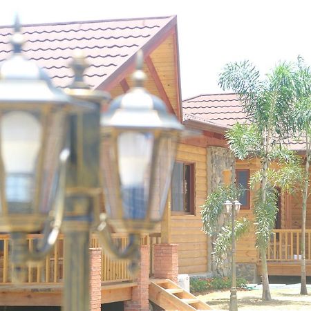 Carmen Hotel & Villas Jarabacoa Exterior foto